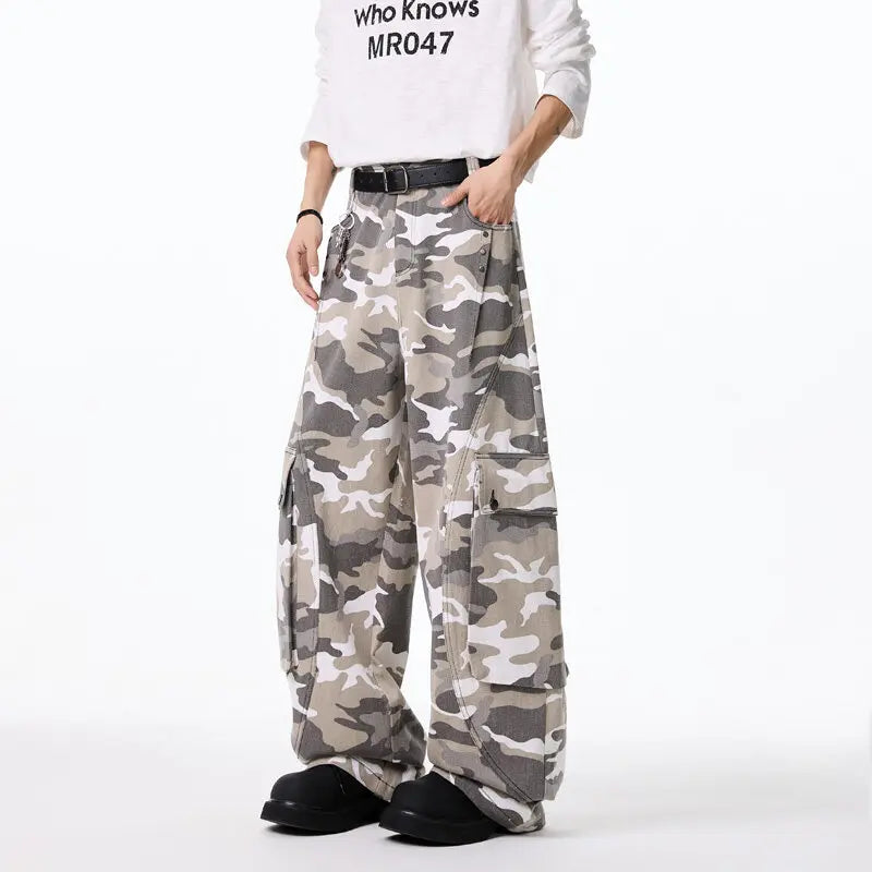 Men's Wide-Leg Camo Cargo Pants