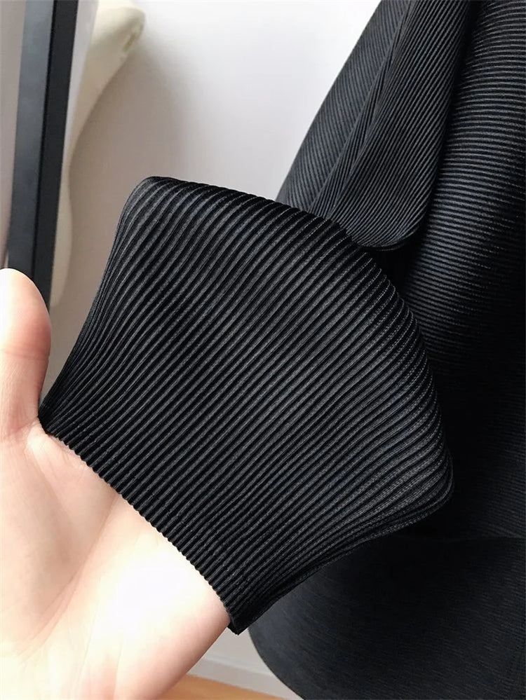 Pleated Bat-Sleeve Cropped Jacket