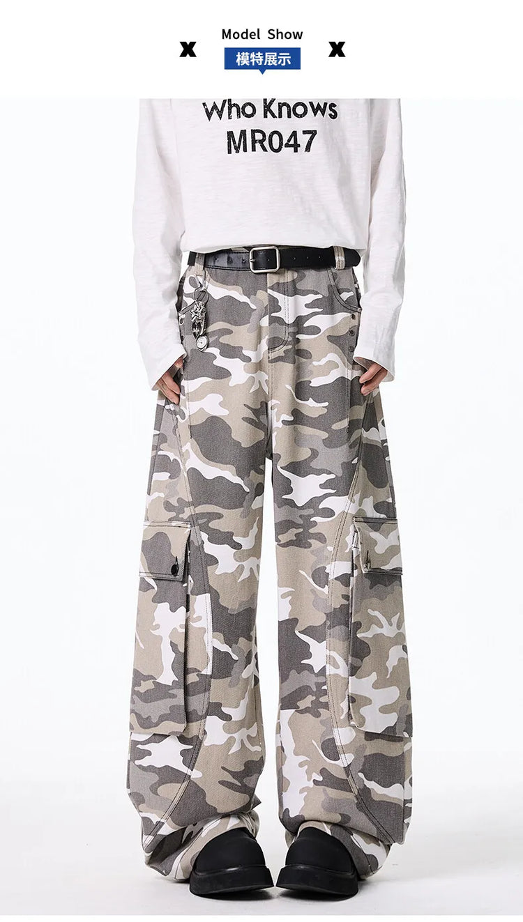 Men's Wide-Leg Camo Cargo Pants