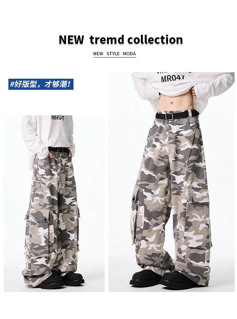 Men's Wide-Leg Camo Cargo Pants