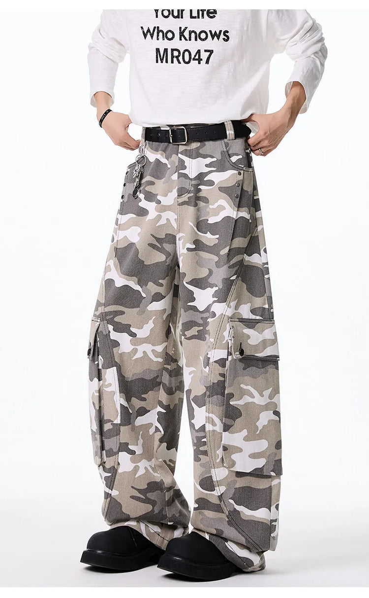 Men's Wide-Leg Camo Cargo Pants