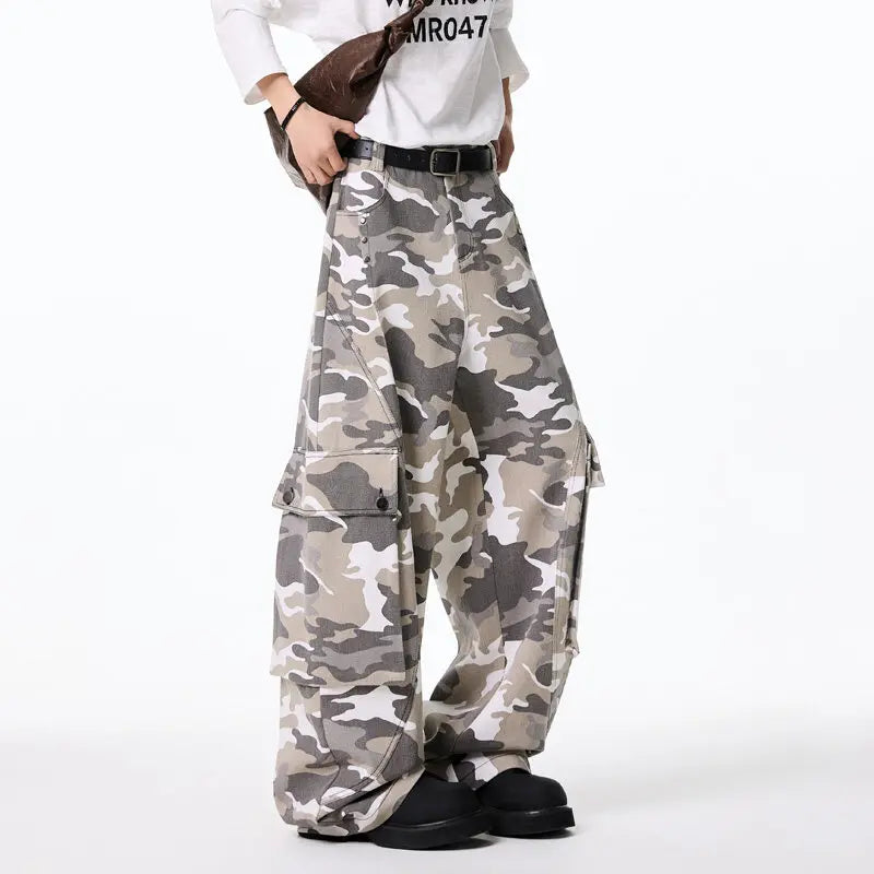 Men's Wide-Leg Camo Cargo Pants