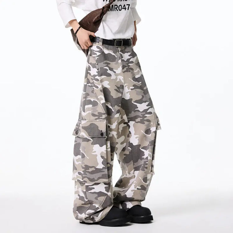 Men's Wide-Leg Camo Cargo Pants