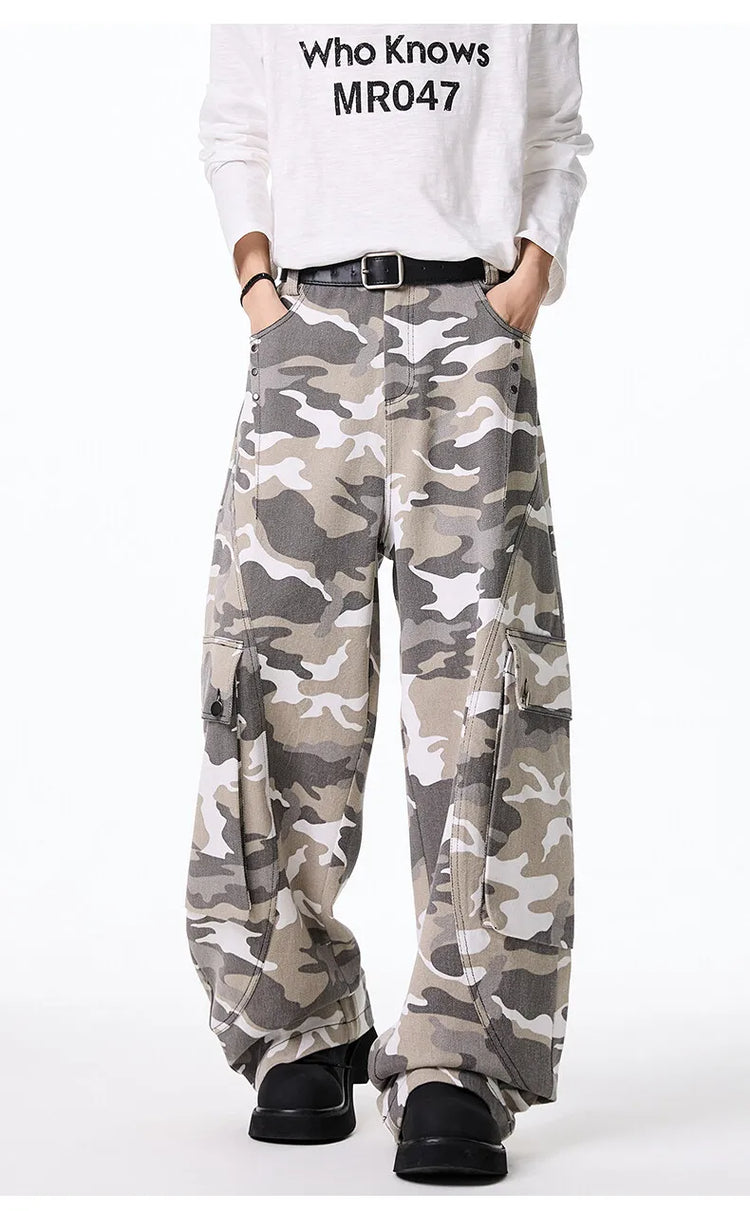 Men's Wide-Leg Camo Cargo Pants