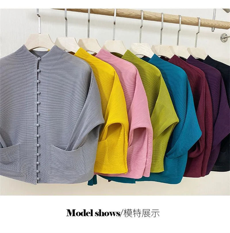 Pleated Bat-Sleeve Cropped Jacket