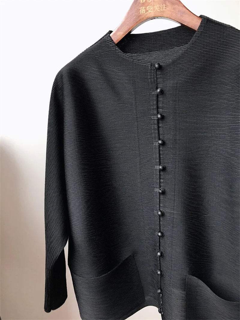 Pleated Bat-Sleeve Cropped Jacket