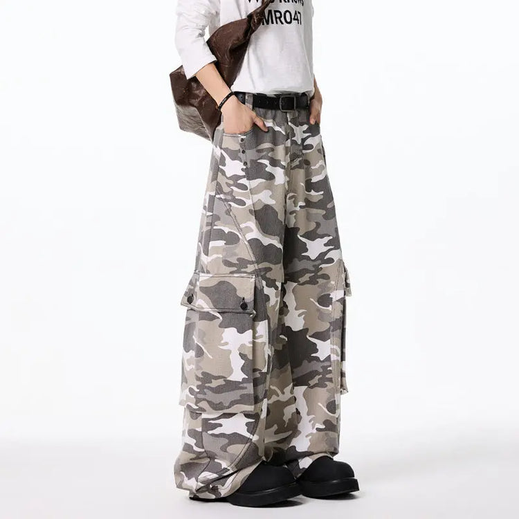 Men's Wide-Leg Camo Cargo Pants