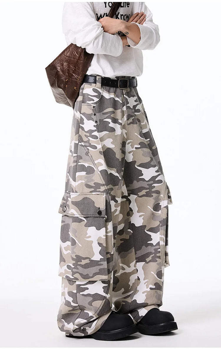 Men's Wide-Leg Camo Cargo Pants